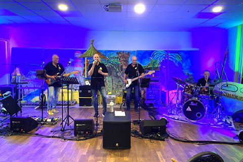 IEC-zangdienst met Stricta Via